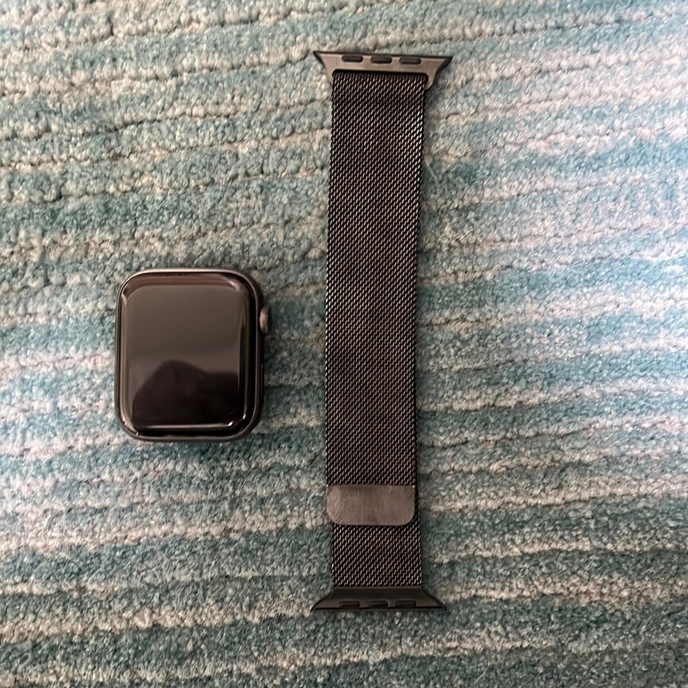 APPLE WATCH SERIES 5 44MM